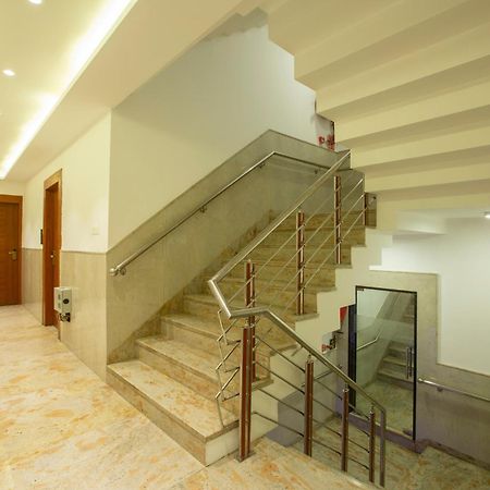 Hotel Arch Suites - Near Aerocity New Delhi Exteriör bild
