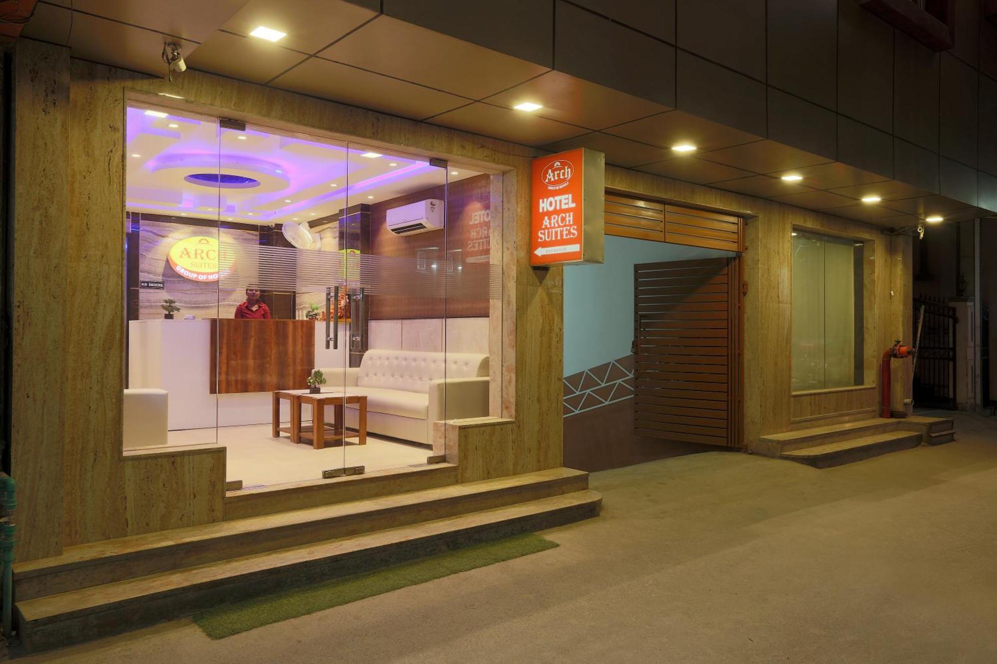 Hotel Arch Suites - Near Aerocity New Delhi Exteriör bild