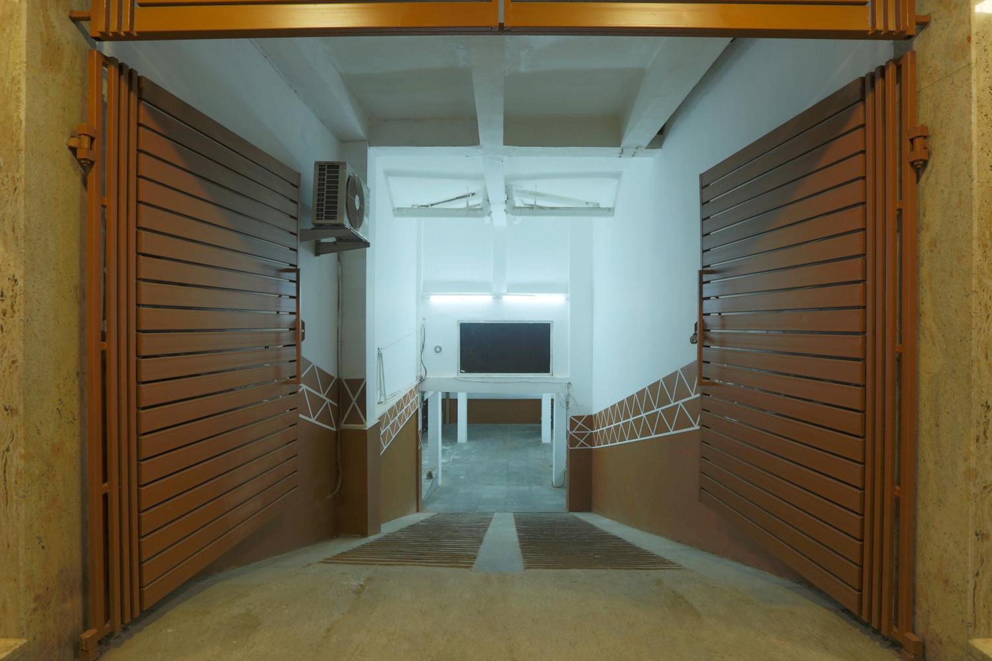 Hotel Arch Suites - Near Aerocity New Delhi Exteriör bild
