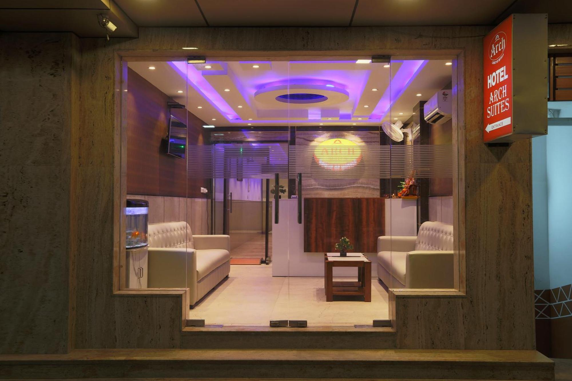 Hotel Arch Suites - Near Aerocity New Delhi Exteriör bild