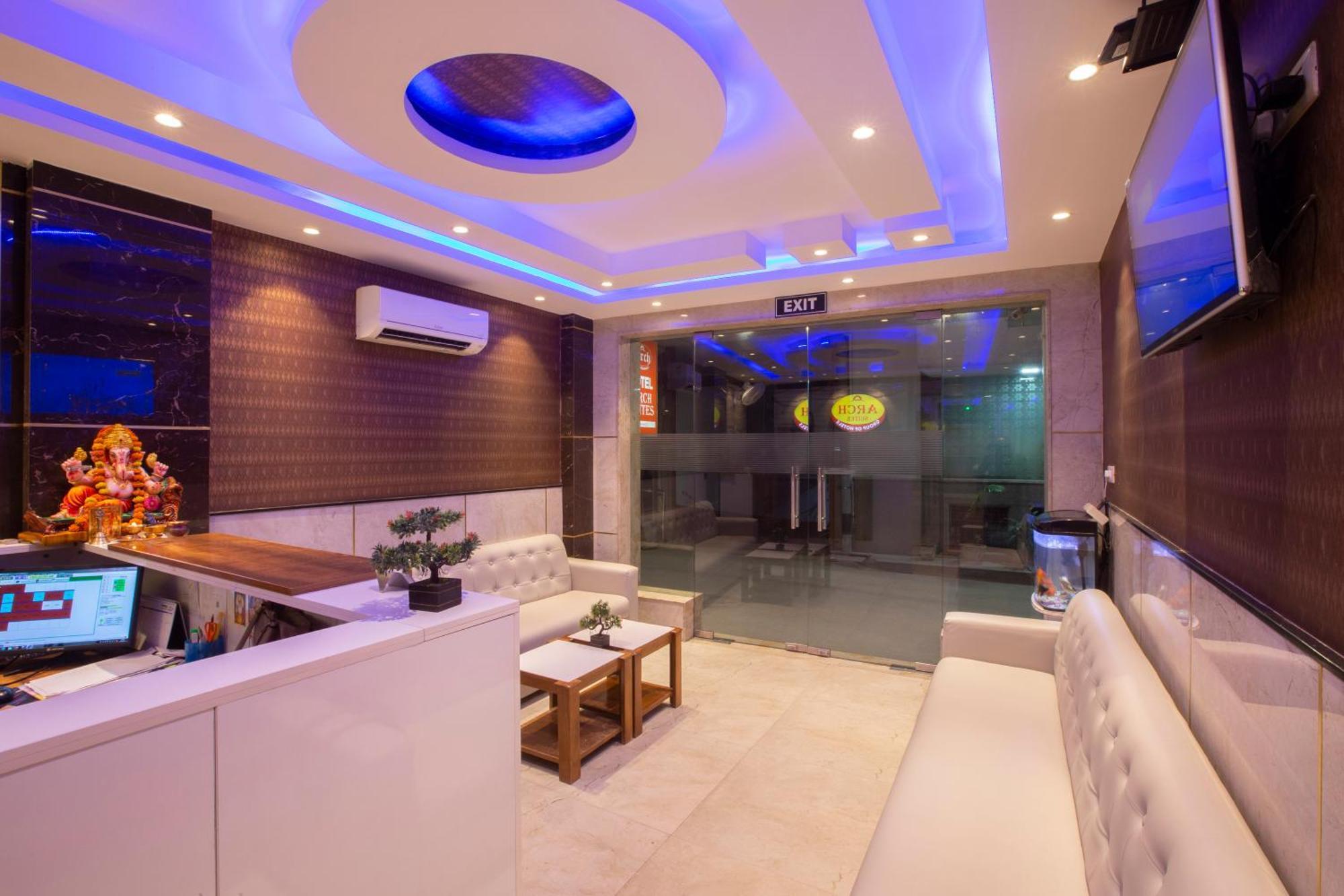 Hotel Arch Suites - Near Aerocity New Delhi Exteriör bild